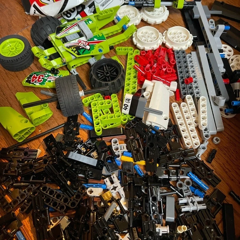 LEGO Technic Building Set - Multicolor